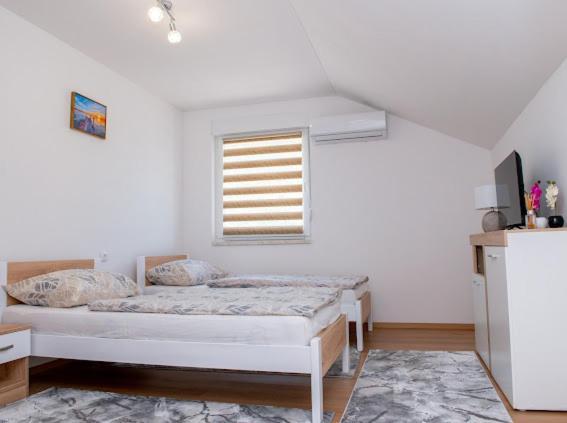 Apartmani Jezero Konjic Esterno foto